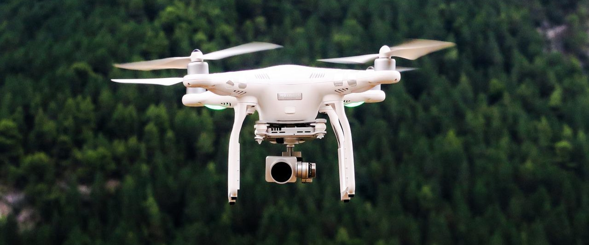 Can drones be controlled by ai?